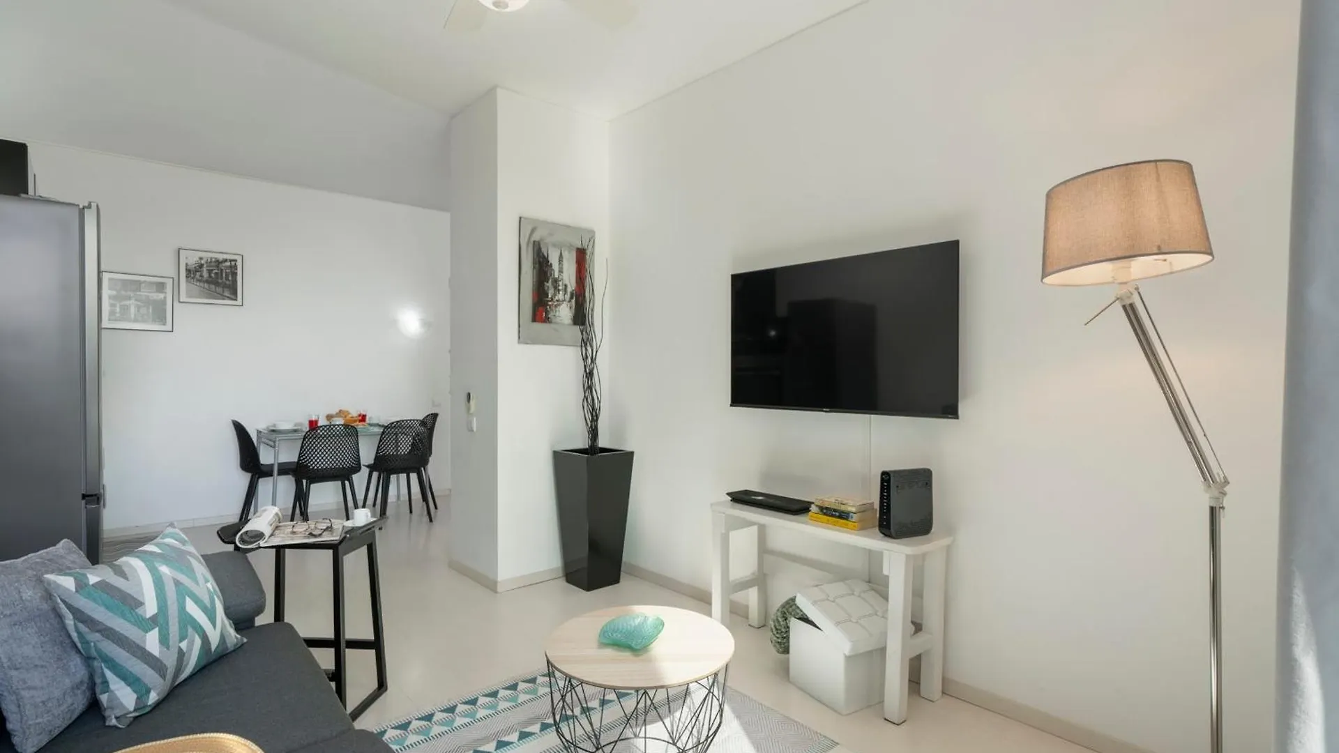 Apartamento America II By An Island Apart Funchal  Portugal